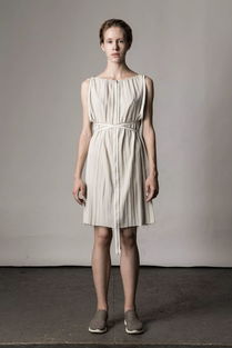 服裝界里的建筑師 用幾何褶皺詮釋建構(gòu)主義，不只為三宅一生